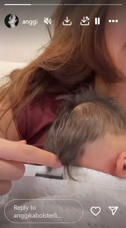 akikah anak pertama Anggika Bolsterli © Instagram