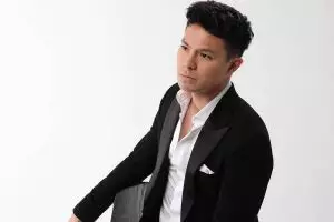 Apa itu komisaris independen? Jabatan yang kini dijalani artis Fero Walandouw