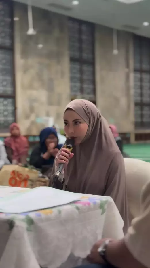 Ayu Aulia kembali mualaf © Instagram