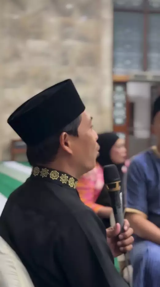 Ayu Aulia kembali mualaf © Instagram