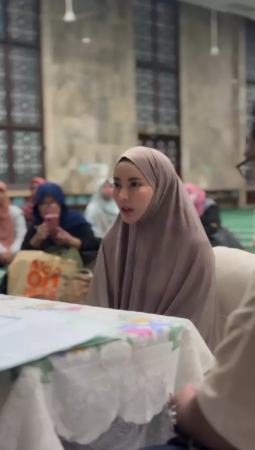 Ayu Aulia kembali mualaf © Instagram