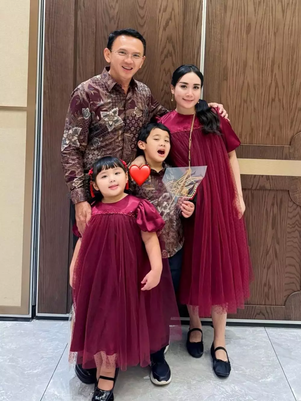 Syukuran pernikahan adik Ahok Fifi Lety © 2025 brilio.net Syukuran pernikahan adik Ahok Fifi Lety © 2025 brilio.net