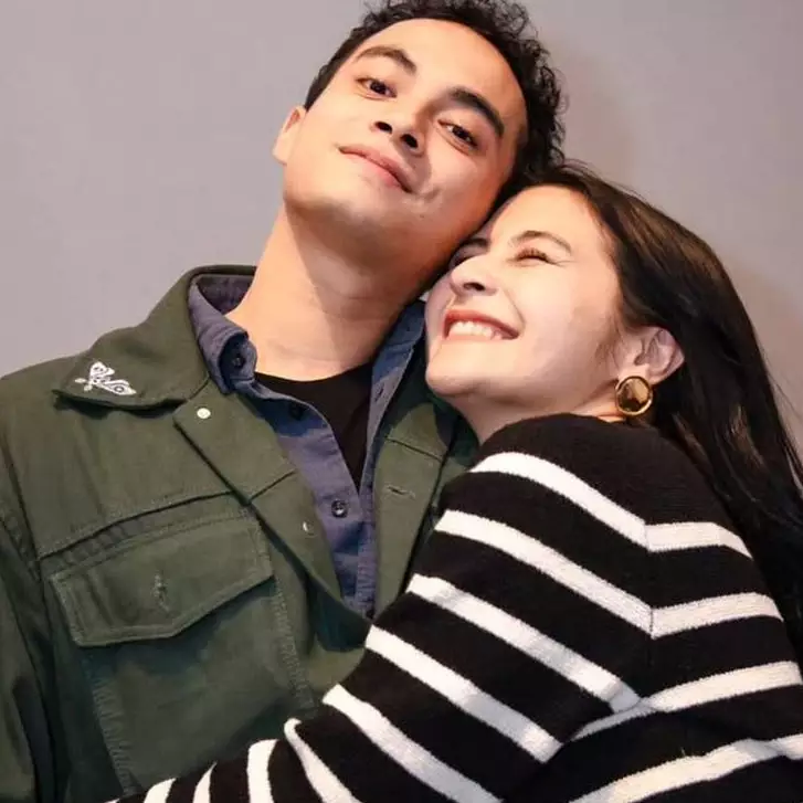 Totalitas siapkan pesta selama 2 bulan, ini 9 potret Prilly Latuconsina beri kejutan ultah Omara