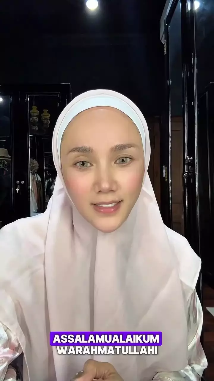 Mulan Jameela pamer wajah tanpa makeup © 2025 Instagram Mulan Jameela pamer wajah tanpa makeup © 2025 Instagram