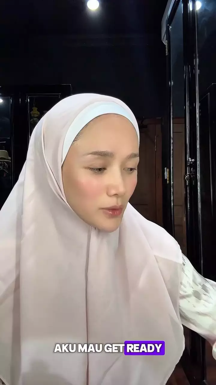 Mulan Jameela pamer wajah tanpa makeup © 2025 Instagram Mulan Jameela pamer wajah tanpa makeup © 2025 Instagram