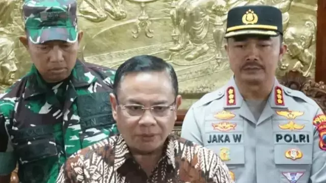 Fakta demo Pati tuntut bupati mundur © 2025 brilio.net Fakta demo Pati tuntut bupati mundur © 2025 brilio.net