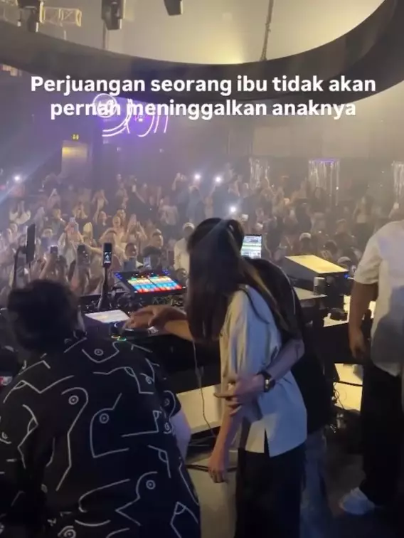 DJ panda kini banjir job © berbagai sumber