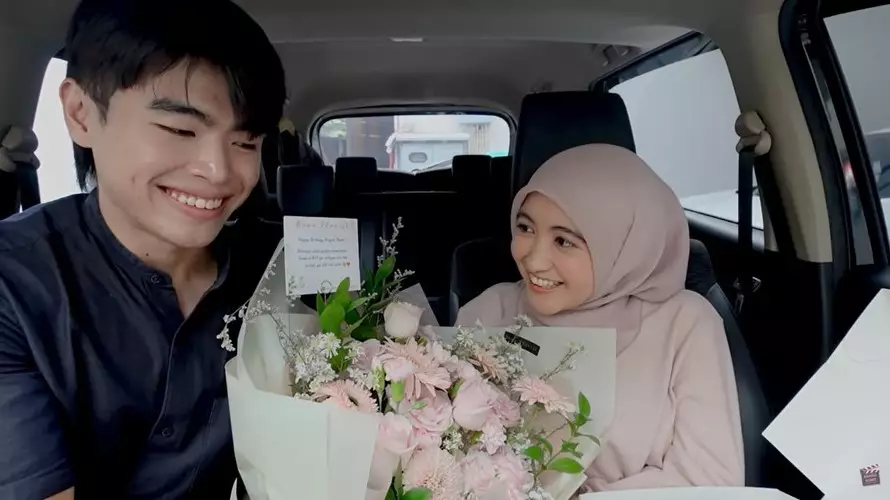 Arafah Rianti blak-blakan ngaku putusin hubungan © berbagai sumber Arafah Rianti blak-blakan ngaku putusin hubungan © berbagai sumber