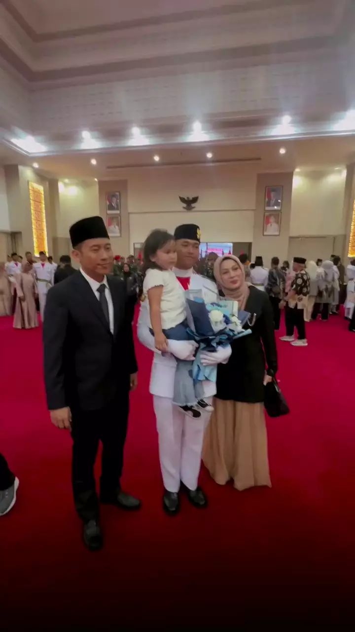 Putra Denny Cagur paskibraka Banten © 2025 Instagram