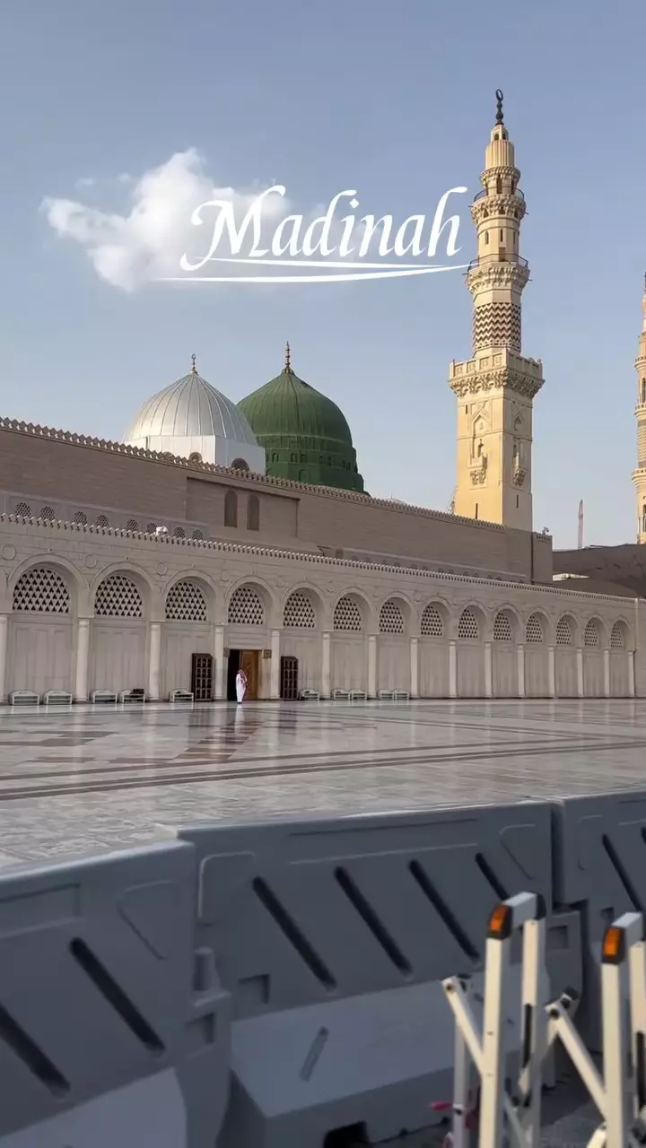 Novi Listiana pedangdut kini petani umrah © 2025 Instagram