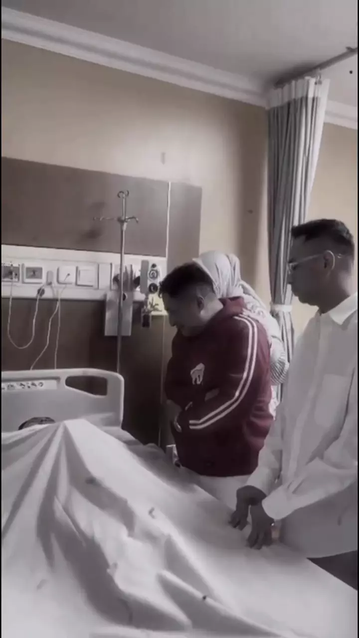 Momen Raffi Ahmad dan Irfan Hakim dampingi keluarga Mpok Alpa © 2025 Instagram