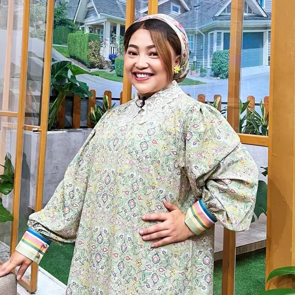 Dibeberkan asistennya, ini 5 perjuangan Mpok Alpa melawan kanker hingga jalani pengobatan di Malaysia