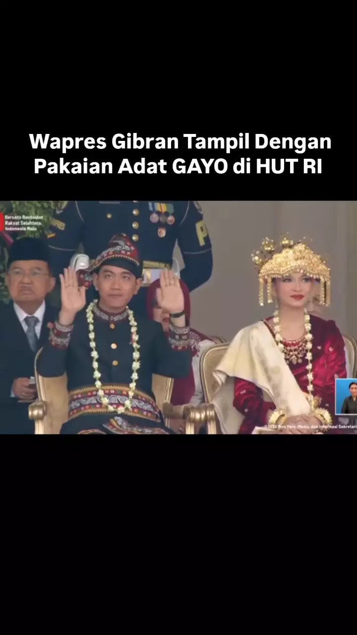 Gibran dan Selvi Ananda di upacara HUT © YouTube