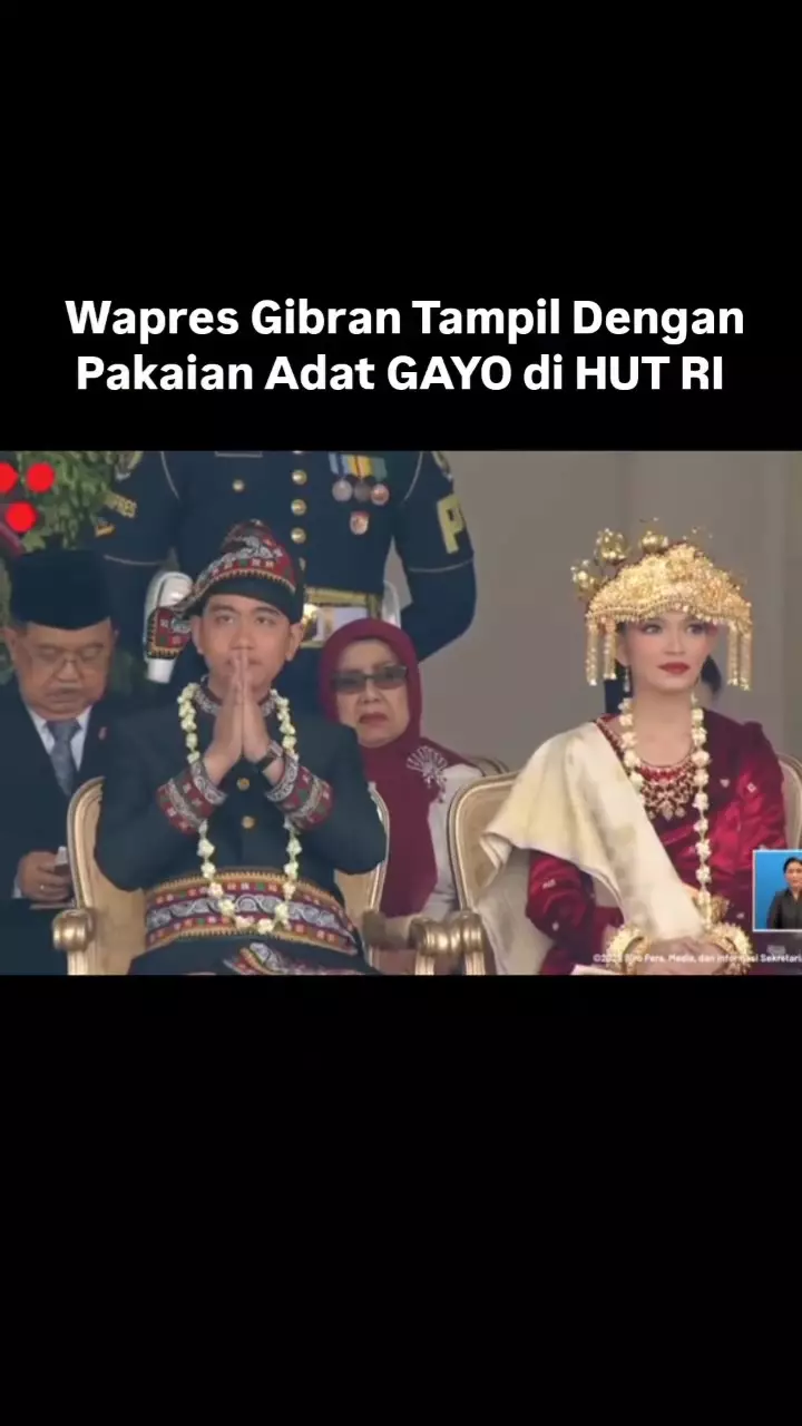 Gibran dan Selvi Ananda di upacara HUT © YouTube