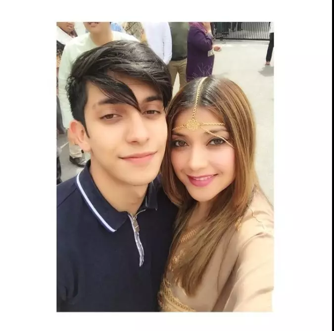 potret Sarah Azhari dan Albany Ray Instagram  potret Sarah Azhari dan Albany Ray Instagram