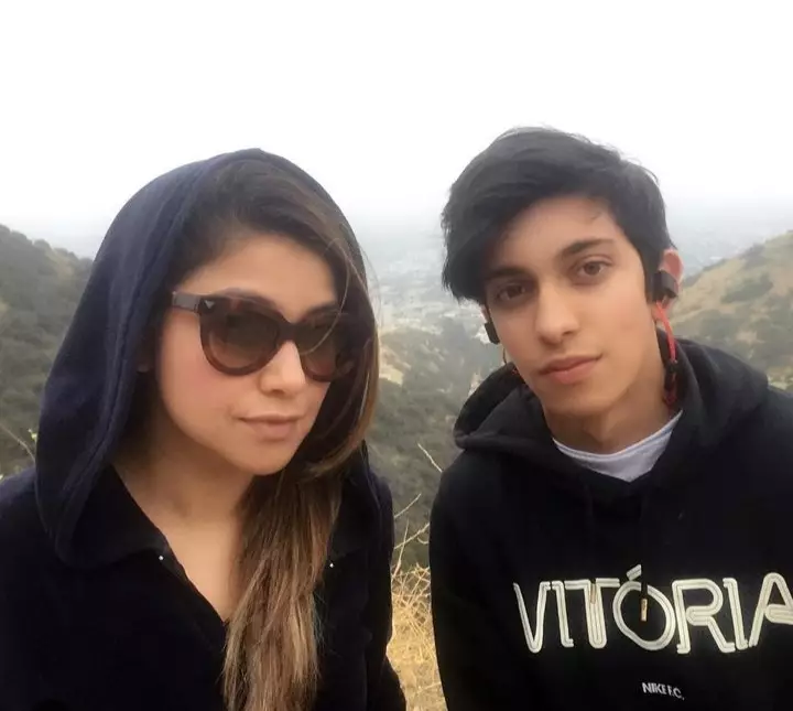 potret Sarah Azhari dan Albany Ray Instagram  potret Sarah Azhari dan Albany Ray Instagram