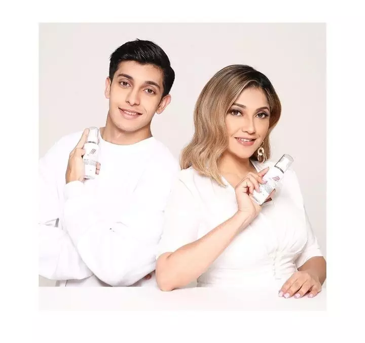 potret Sarah Azhari dan Albany Ray Instagram  potret Sarah Azhari dan Albany Ray Instagram