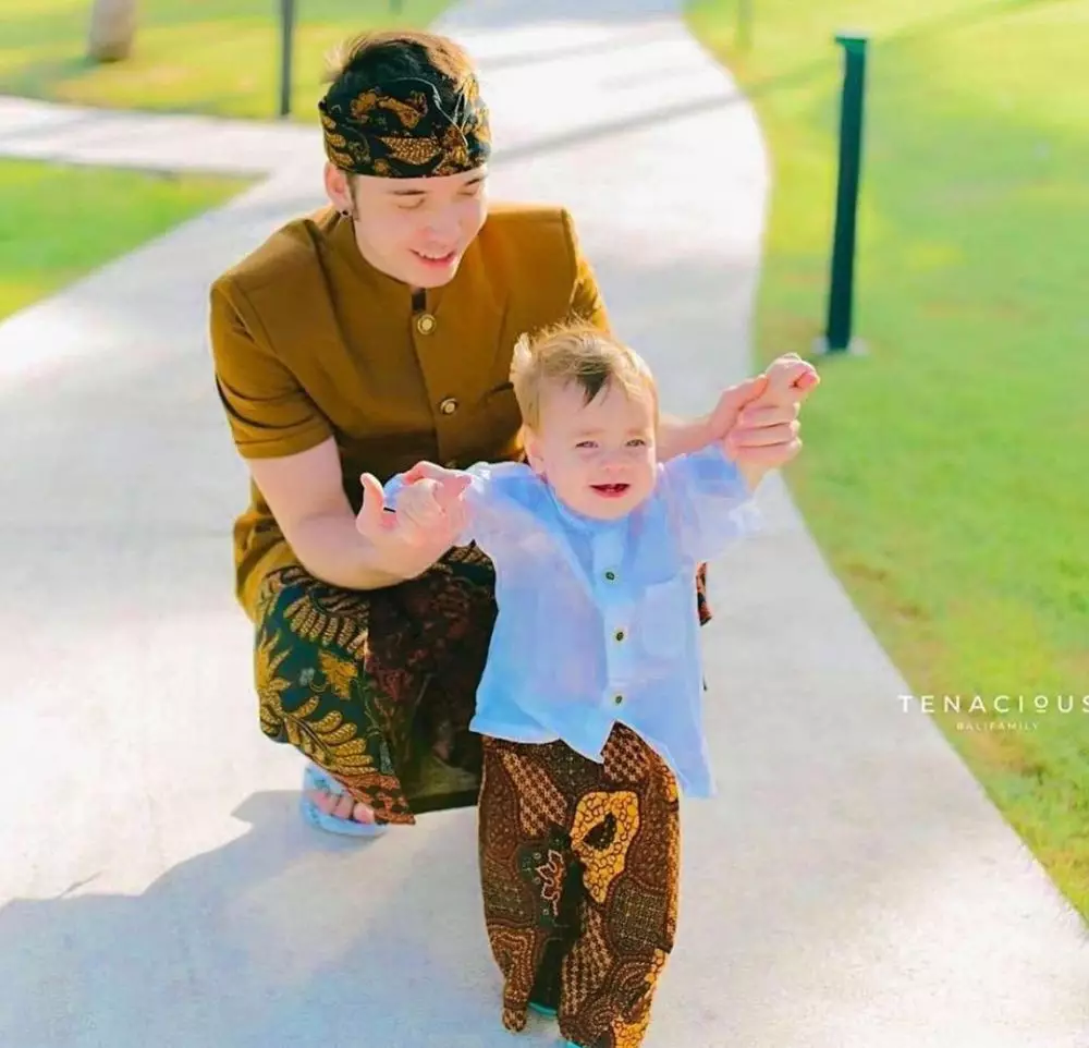 anak seleb blasteran pakai baju adat © 2023 brilio.net