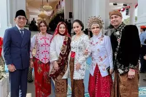 11 Potret seleb cantik hadiri HUT RI ke-80 di Istana Merdeka, Arumi Bachsin tampil simpel tapi elegan