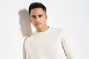 Sama-sama bergelut di entertainment, ini profil Kevin Royano suami Rachquel Nesia yang suka motoran