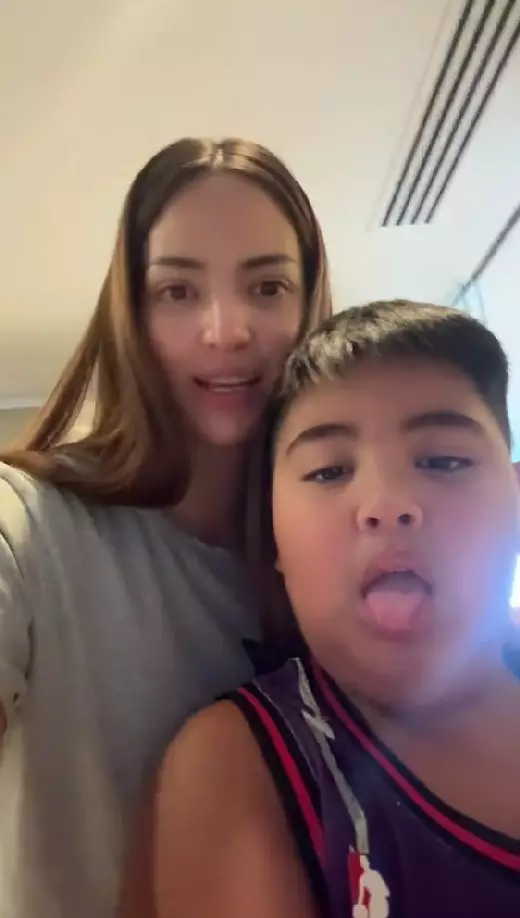 Nia Ramadhani mulai belajar masak © TikTok Nia Ramadhani mulai belajar masak © TikTok