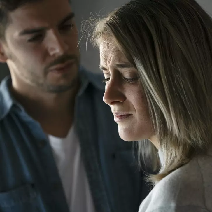 100 Kata-kata cinta segitiga rumit, menyentuh hati dan penuh makna