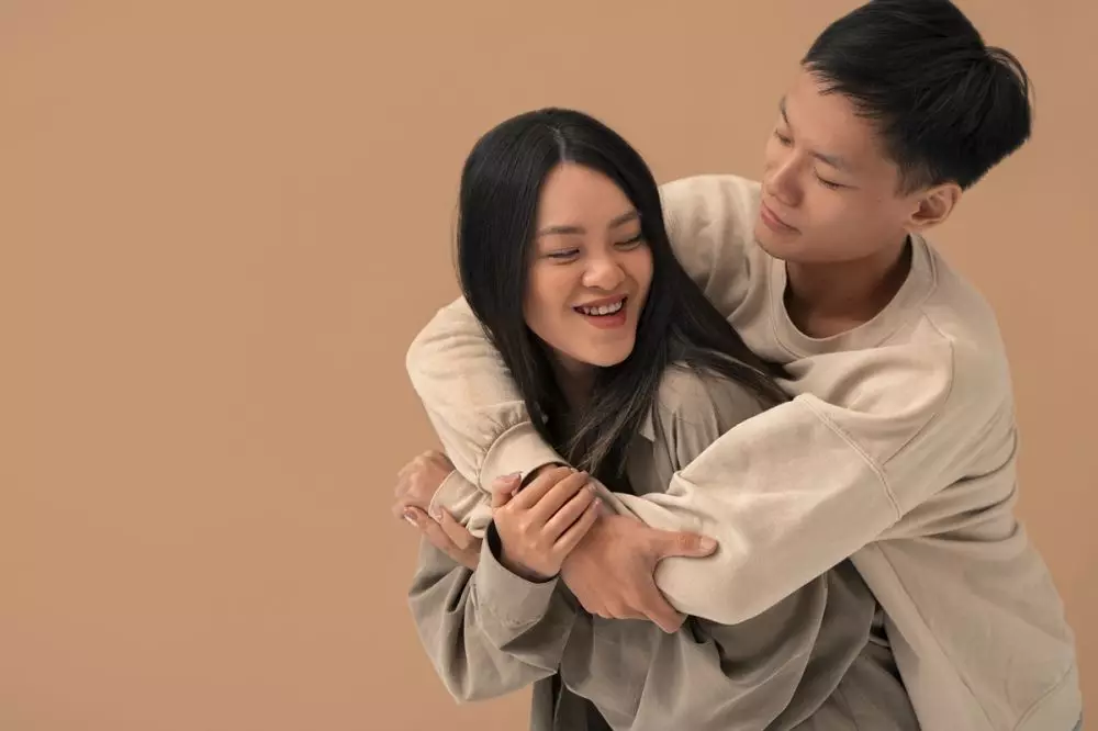 100 Kata-kata gombalan untuk pacar cocok untuk status WhatsApp, dijamin bikin candu © 2025 brilio.net