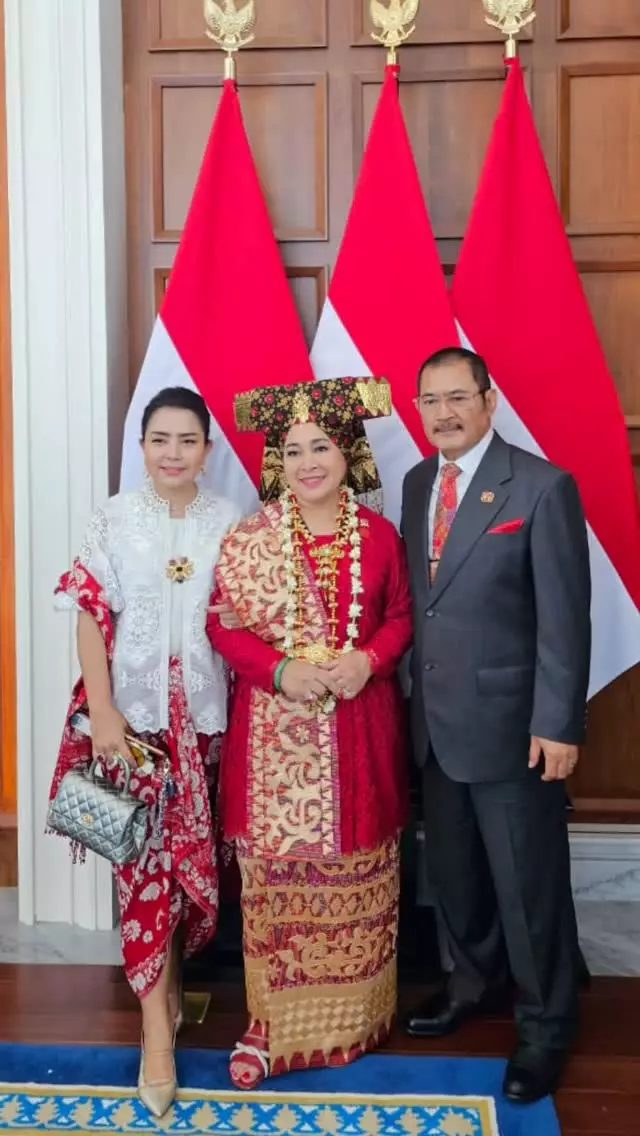 Potret Mayangsari dan Keluarga Cendana © 2025 Instagram