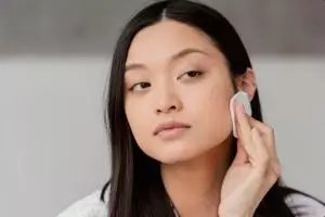 10 Cushion menutupi kerutan wajah untuk semua jenis kulit harga di bawah Rp 200 ribu