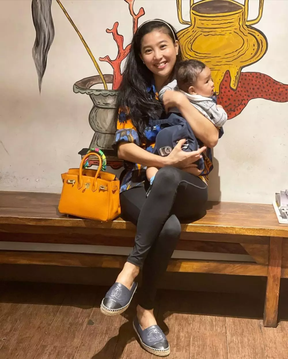  potret Olivia Zalianty momong anak © berbagai sumber