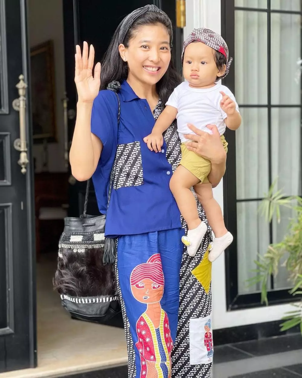  potret Olivia Zalianty momong anak © berbagai sumber