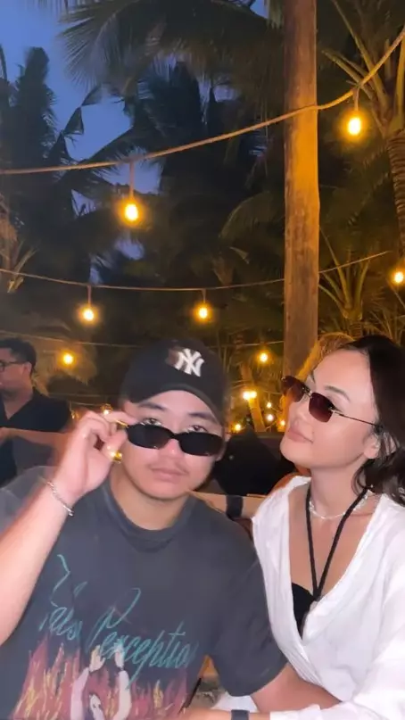 potret mesra Aksa Uyun dan Yosika Ayumi © Instagram potret mesra Aksa Uyun dan Yosika Ayumi © Instagram