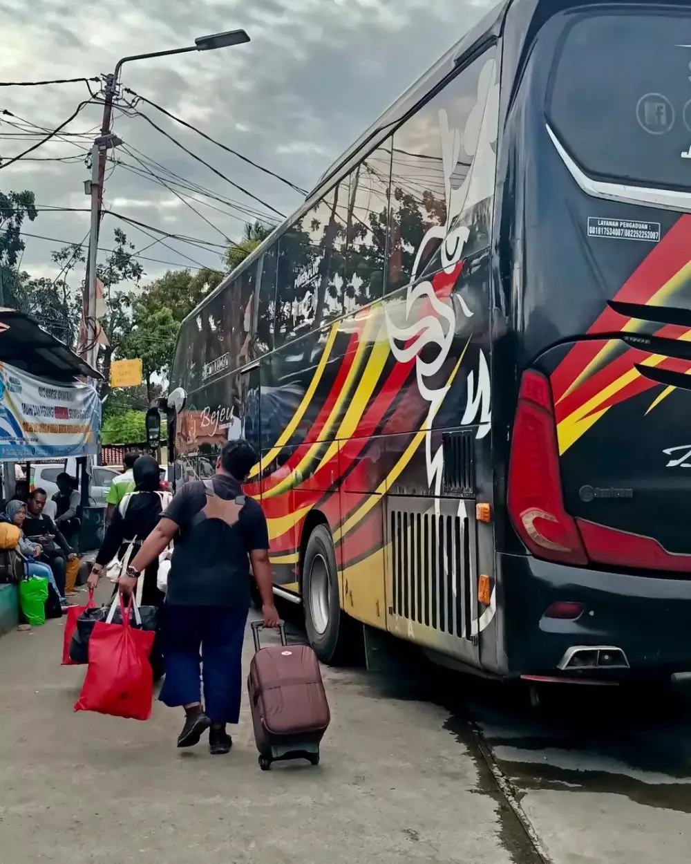 Royalti lagu bus di Indonesia © 2025 berbagai sumber Royalti lagu bus di Indonesia © 2025 berbagai sumber
