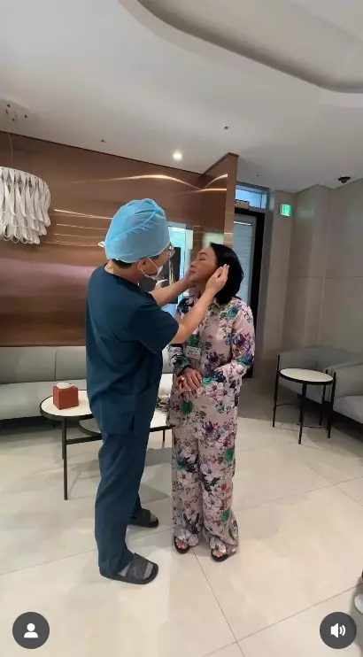 Dewi Gita rogoh ratusan juta demi oplas © Instagram