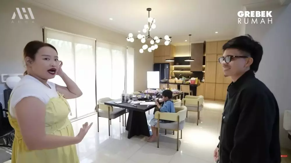 Biaya sewa rumah Pinkan Mambo 2,5 juta per harinya © 2025 Instagram