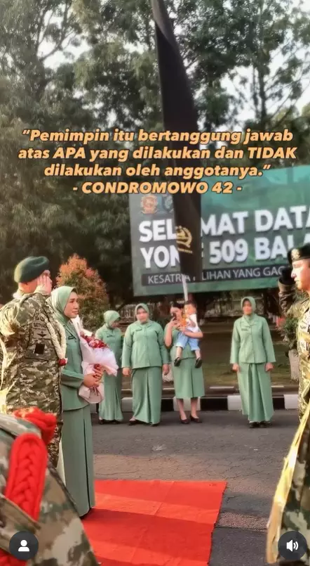 9 Potret terbaru Muhammad Fardhana mantan tunangan Ayu Ting Ting, kini sudah akhiri tugas di Papua © 2025 brilio.net 9 Potret terbaru Muhammad Fardhana mantan tunangan Ayu Ting Ting, kini sudah akhiri tugas di Papua © 2025 brilio.net