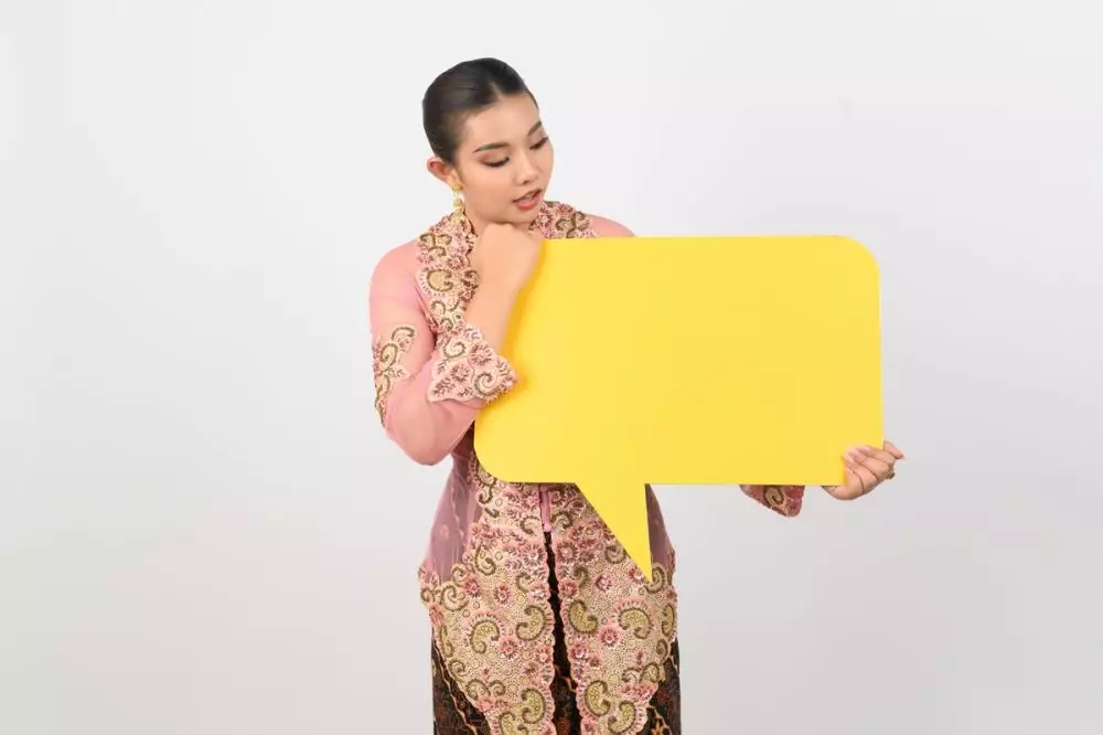 100 Kata-kata bijak tentang cinta bahasa Jawa dan artinya, bikin hati pasangan berdebar © 2025 brilio.net