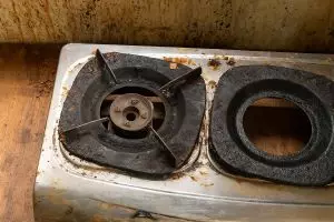 Rahasia tungku kompor gas berkerak jadi bersih maksimal tanpa disikat, cukup rendam pakai 2 bahan ini