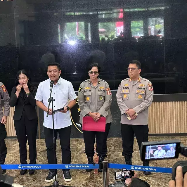 Hasil Tes DNA: Ridwan Kamil bukan ayah putri Lisa Mariana