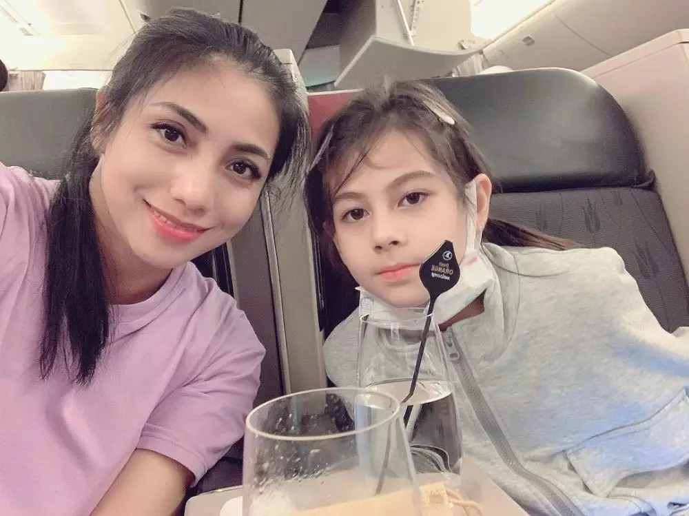 potret terbaru anak Siti KDI yang beranjak remaja © berbagai sumber potret terbaru anak Siti KDI yang beranjak remaja © berbagai sumber