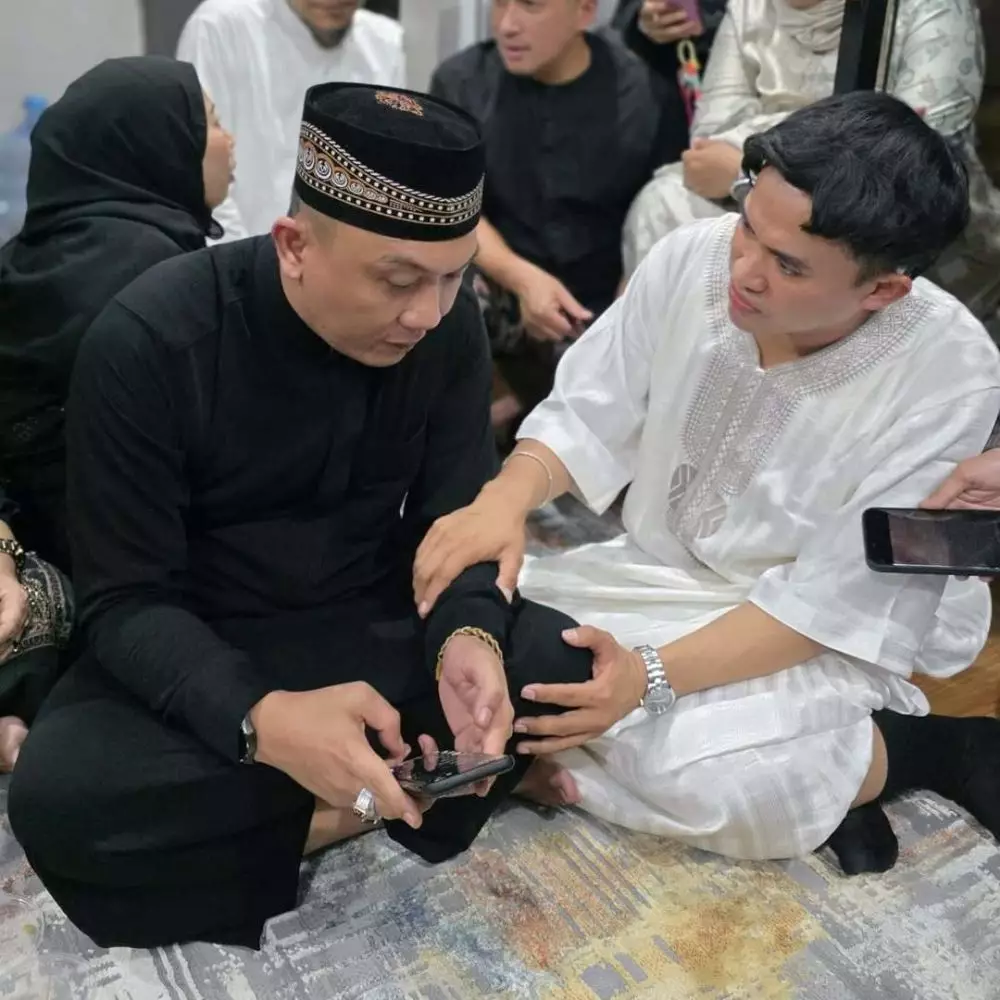 Tahlilan 7 hari Mpok Alpa © 2025 Instagram