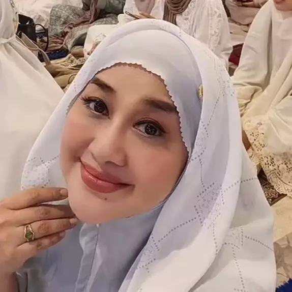 Bersyukur bisa beribadah haji tahun 2025, Paramitha Rusady ngaku kuota hajinya ditawar hampir Rp1 M