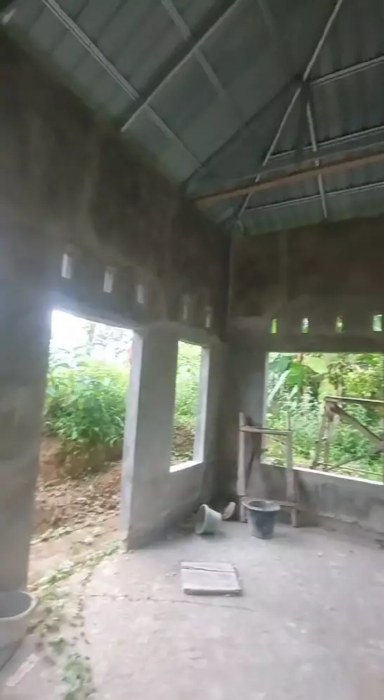 musala Nia penjual gorengan kini mangkrak © berbagai sumber musala Nia penjual gorengan kini mangkrak © berbagai sumber