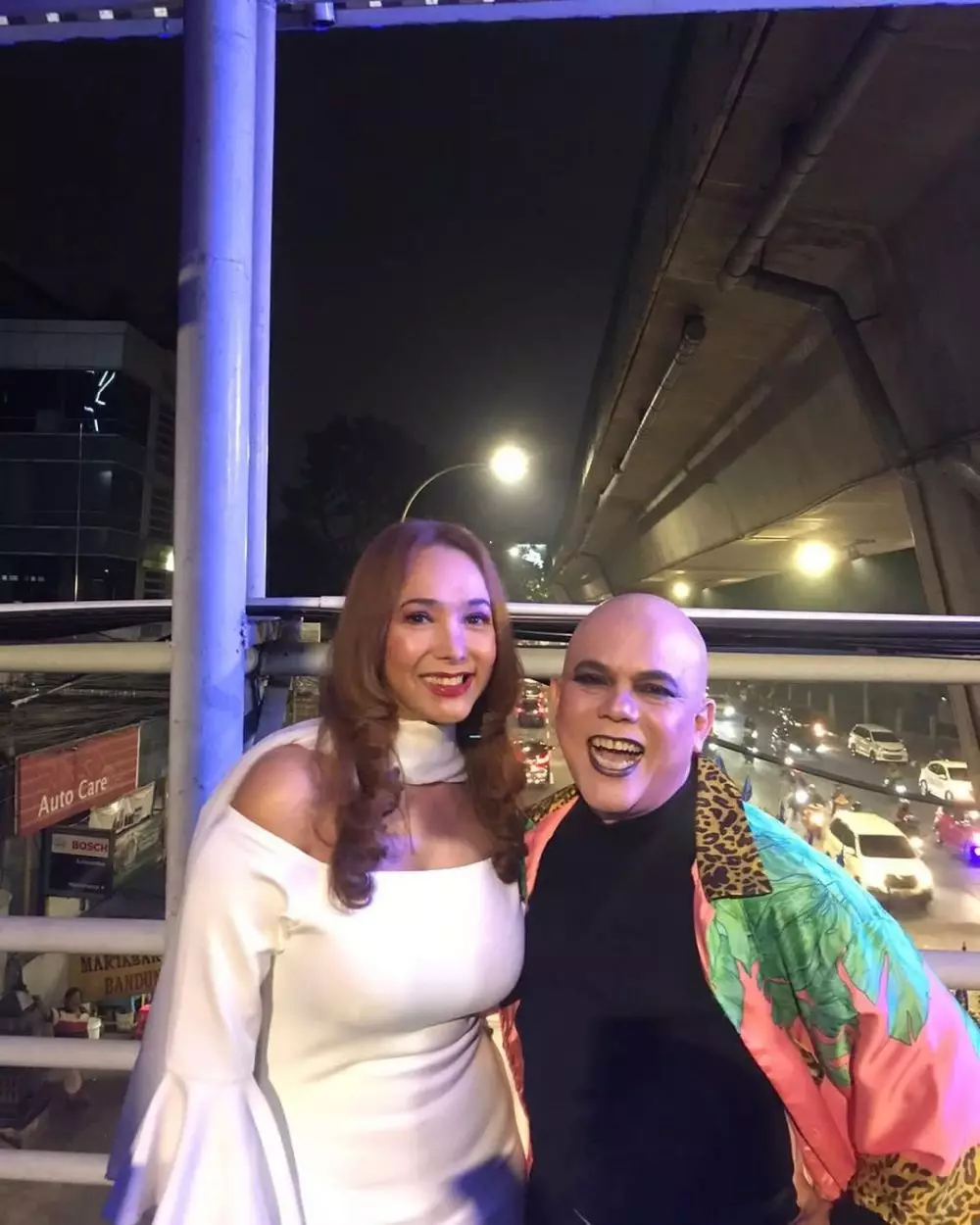 potret kebersamaan Ozi Syahputra dan Kiki Fatmala © berbagai sumber potret kebersamaan Ozi Syahputra dan Kiki Fatmala © berbagai sumber