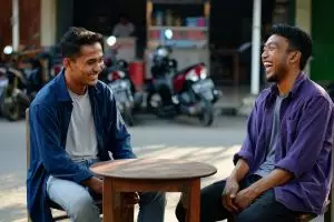 100 Teka-teki bapak-bapak lucu 2025, jawabannya bikin geleng kepala saking absurdnya