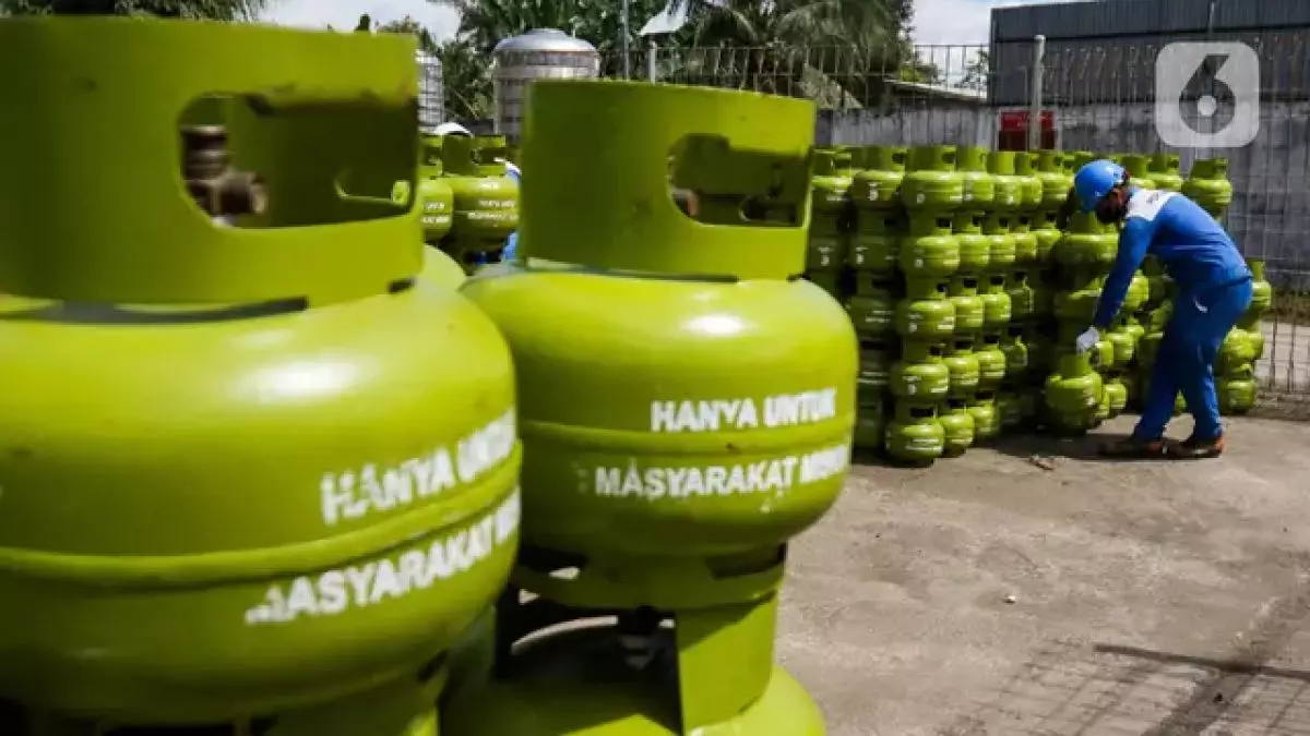 Pembelian LPG 3 kilogram wajib pakai NIK mulai 2026, Menteri Bahlil: Biar yang kaya tahu diri