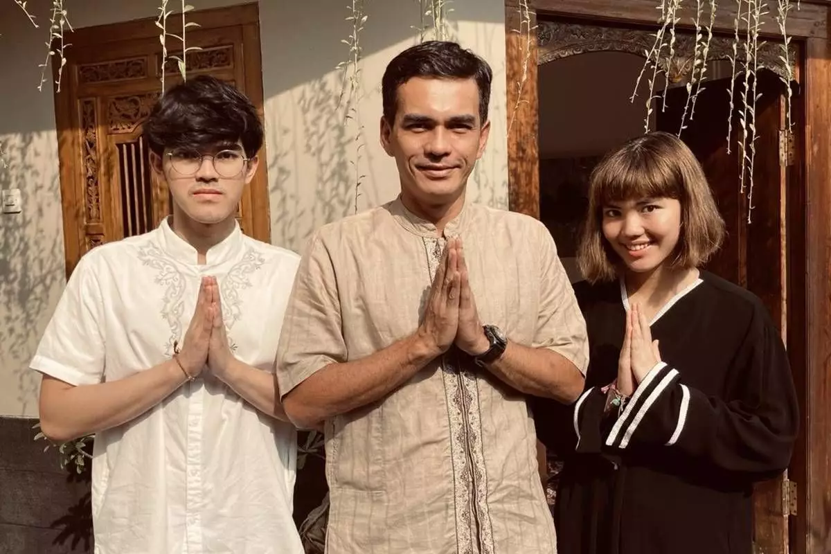 Jadi putri bungsu aktor kenamaan, ini 11 potret Karnisya Rahma putri Teddy Syach yang beranjak dewasa