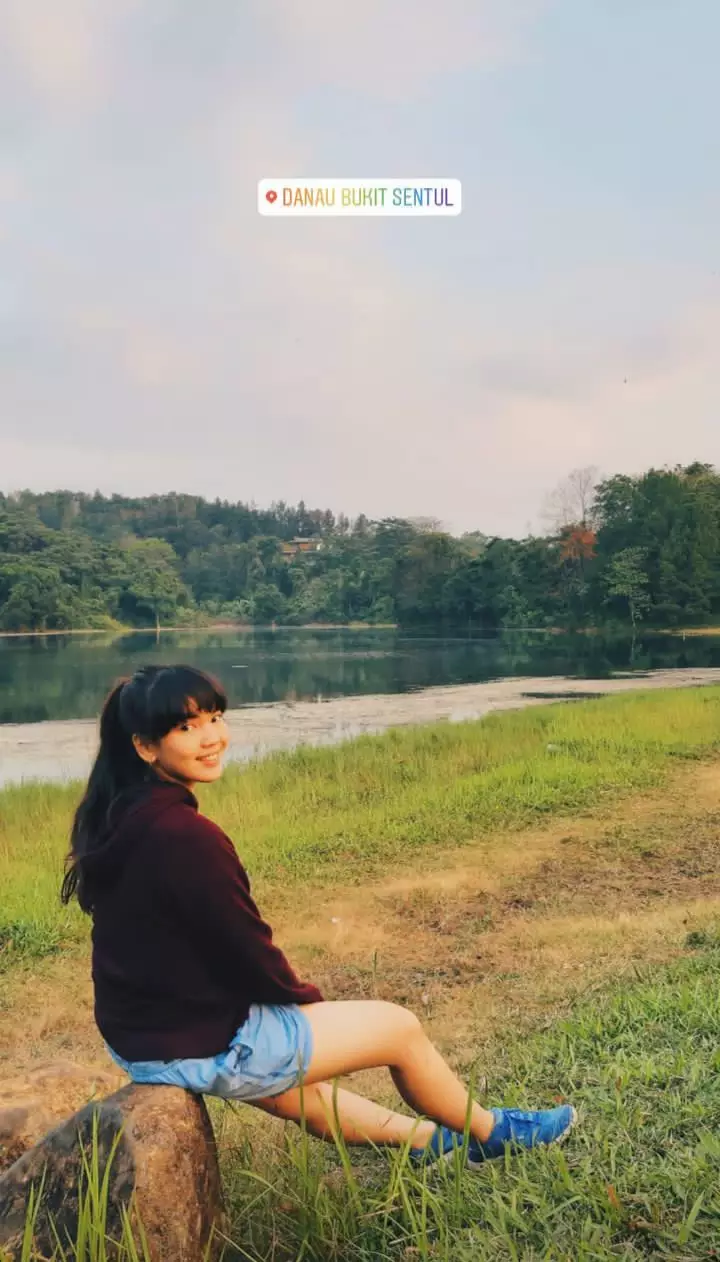 Karnisya Rahma putri Teddy Syach © 2022 berbagai sumber