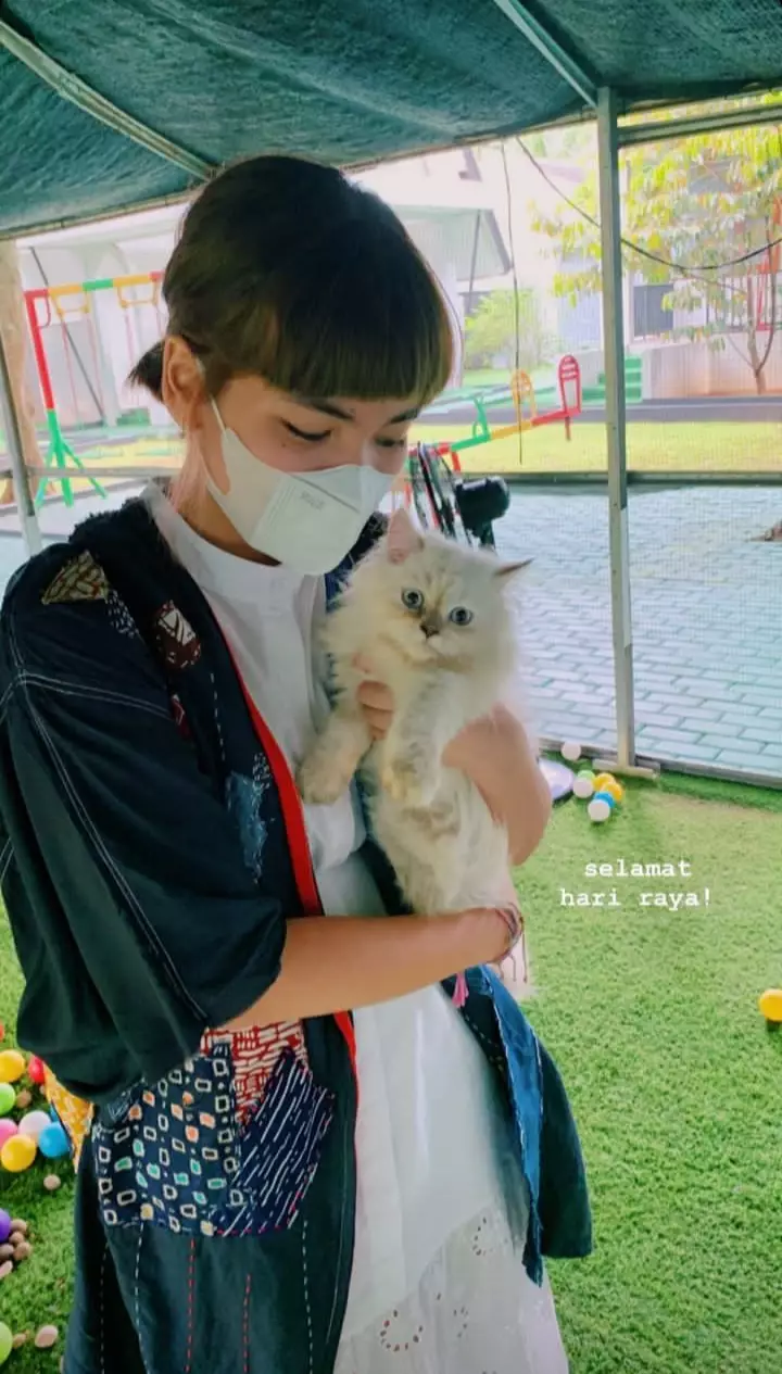 Karnisya Rahma putri Teddy Syach © 2022 berbagai sumber