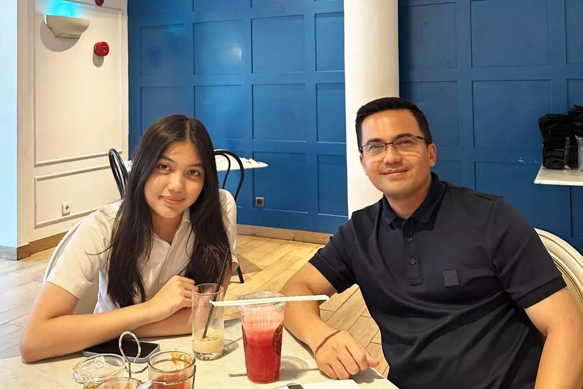 Putrinya beranjak dewasa, 11 potret Sahrul Gunawan bareng Raihana Zemma ini ayah dan anak goals